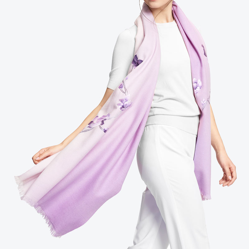 羊绒臻品手绣披肩&middot;海上玉兰C